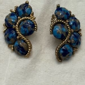 Vintage 3 Tones Of Blue/Gold Glass Art Clip on Earrings Sz 1” X 1.5”